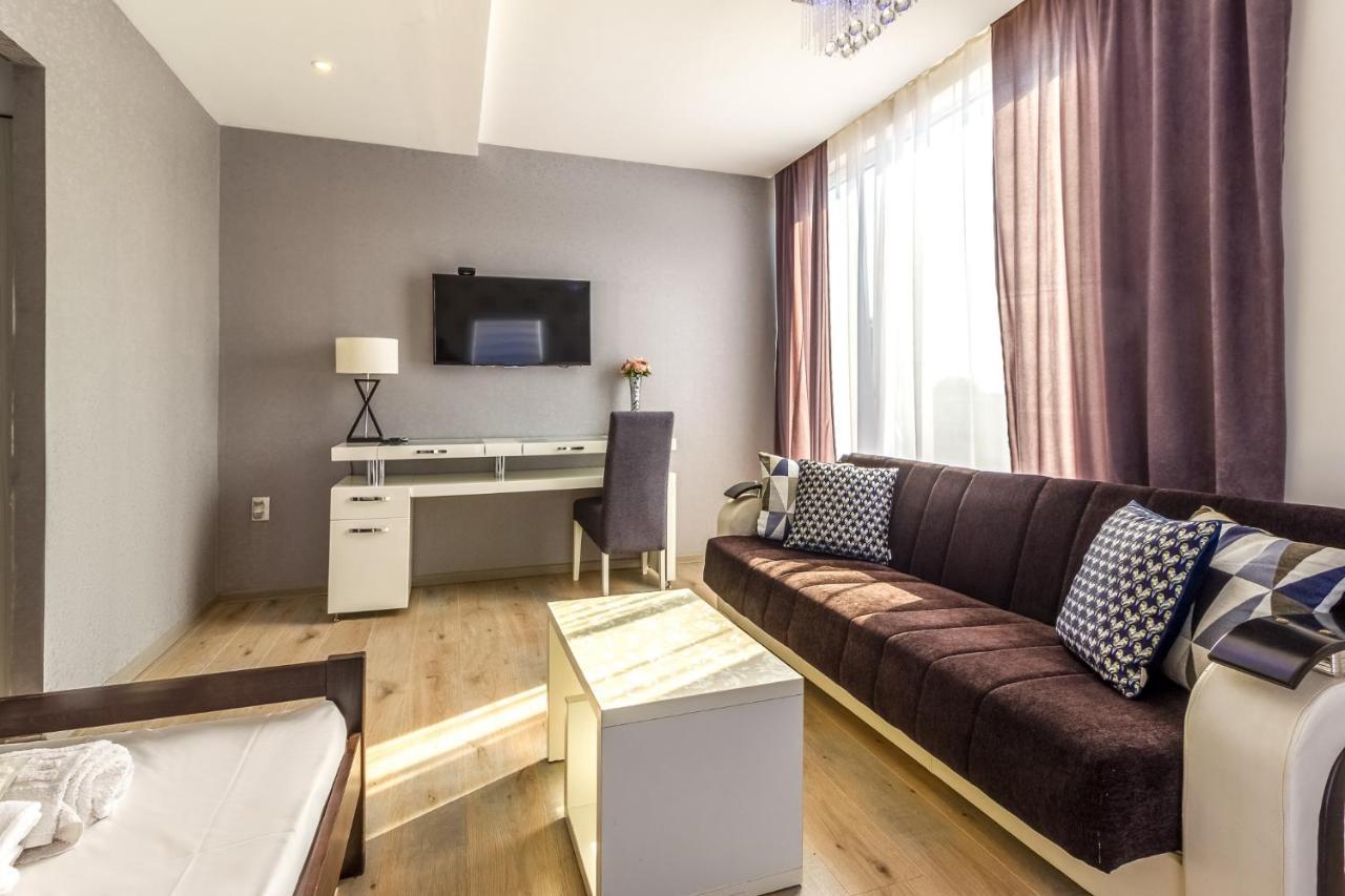 Plaza La - Night And Spa Sremska Mitrovica Exterior photo