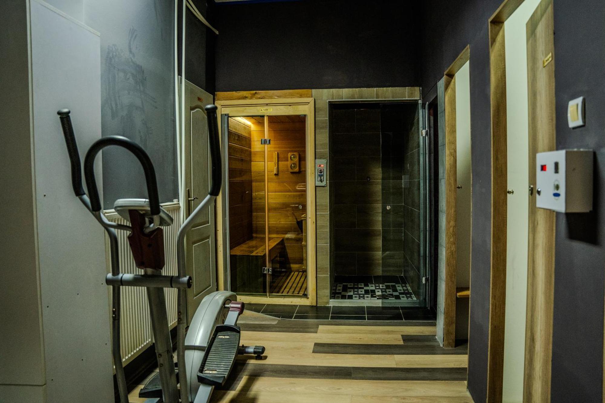 Plaza La - Night And Spa Sremska Mitrovica Exterior photo
