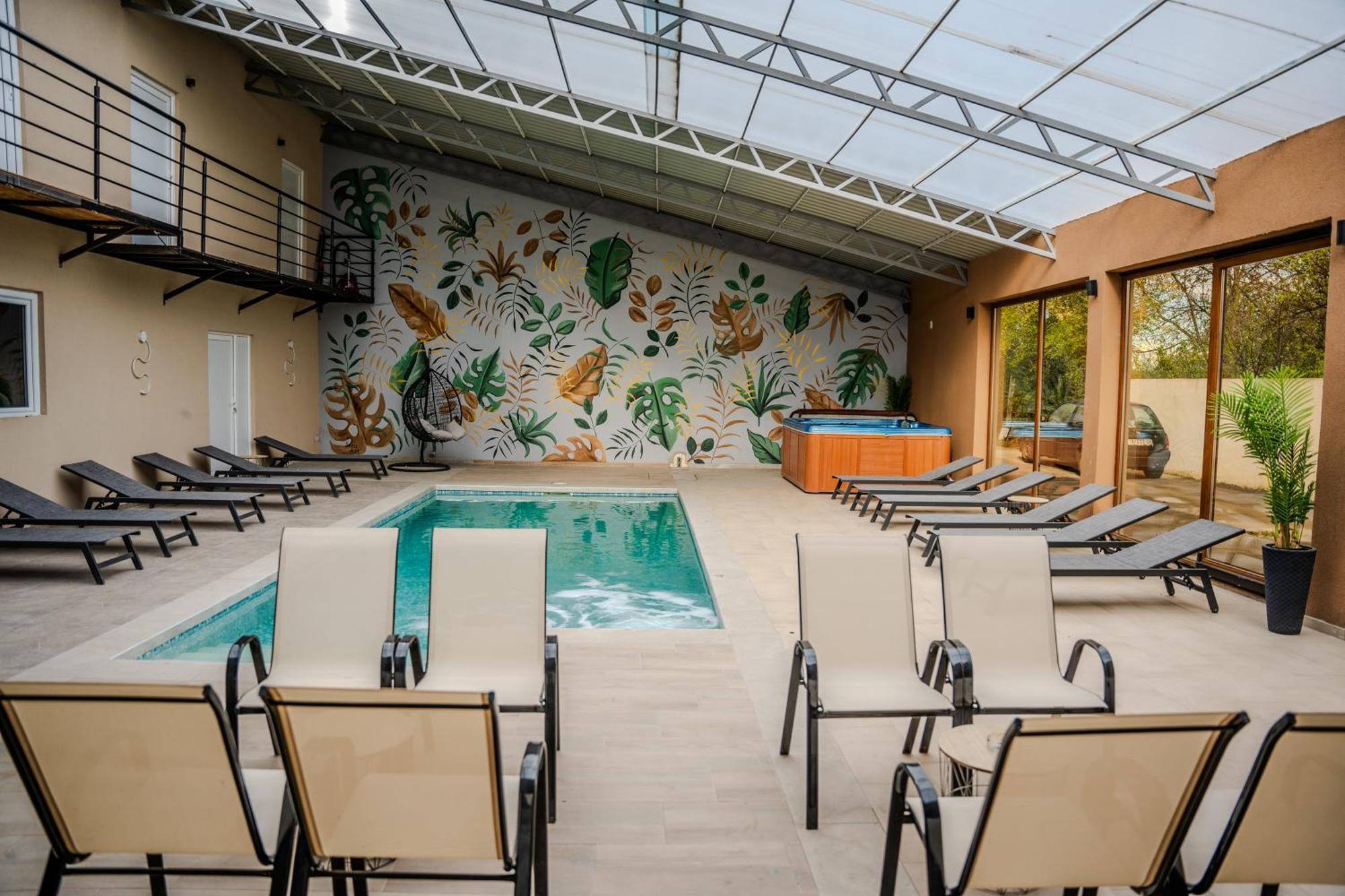 Plaza La - Night And Spa Sremska Mitrovica Exterior photo